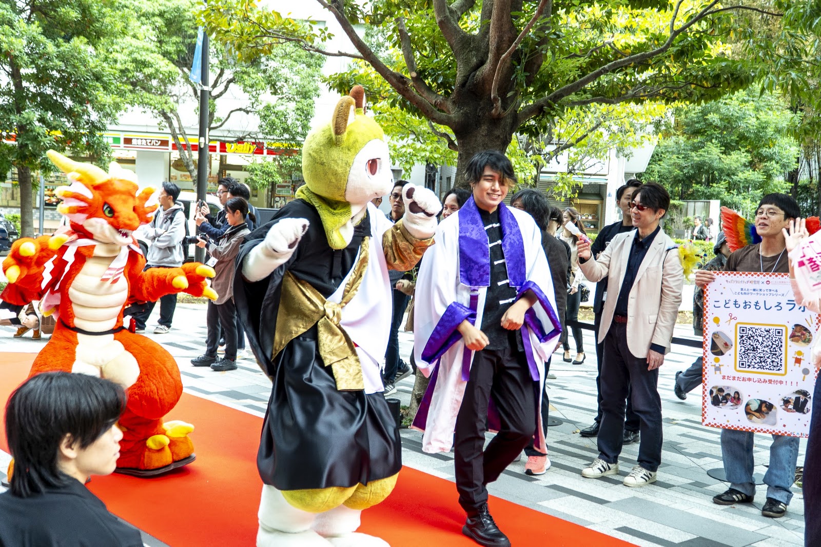 人気キャラクターも駆けつけました