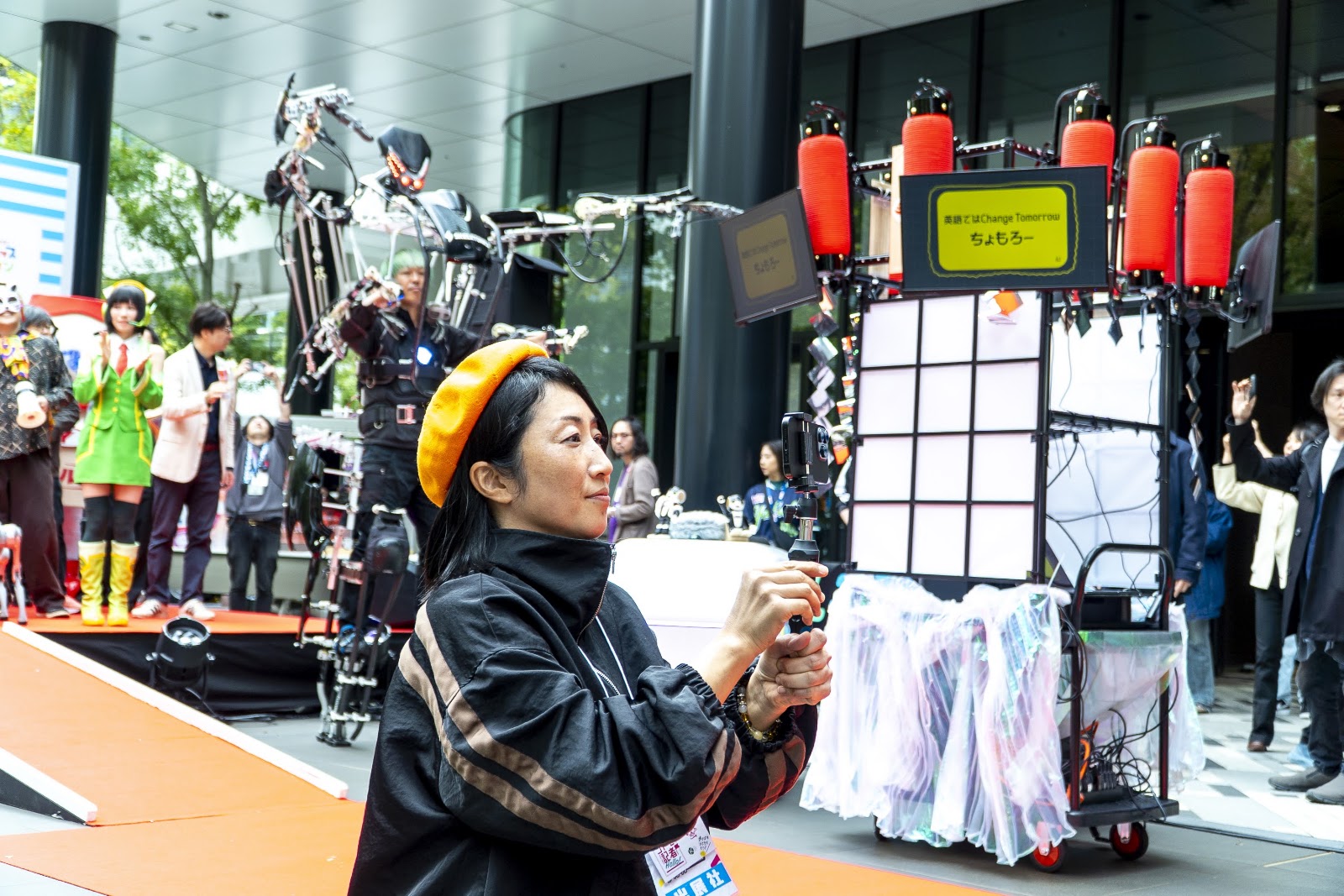 未来のまち・竹芝がお祭りムードに