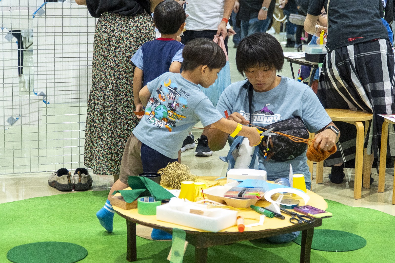 会場は終日大にぎわい