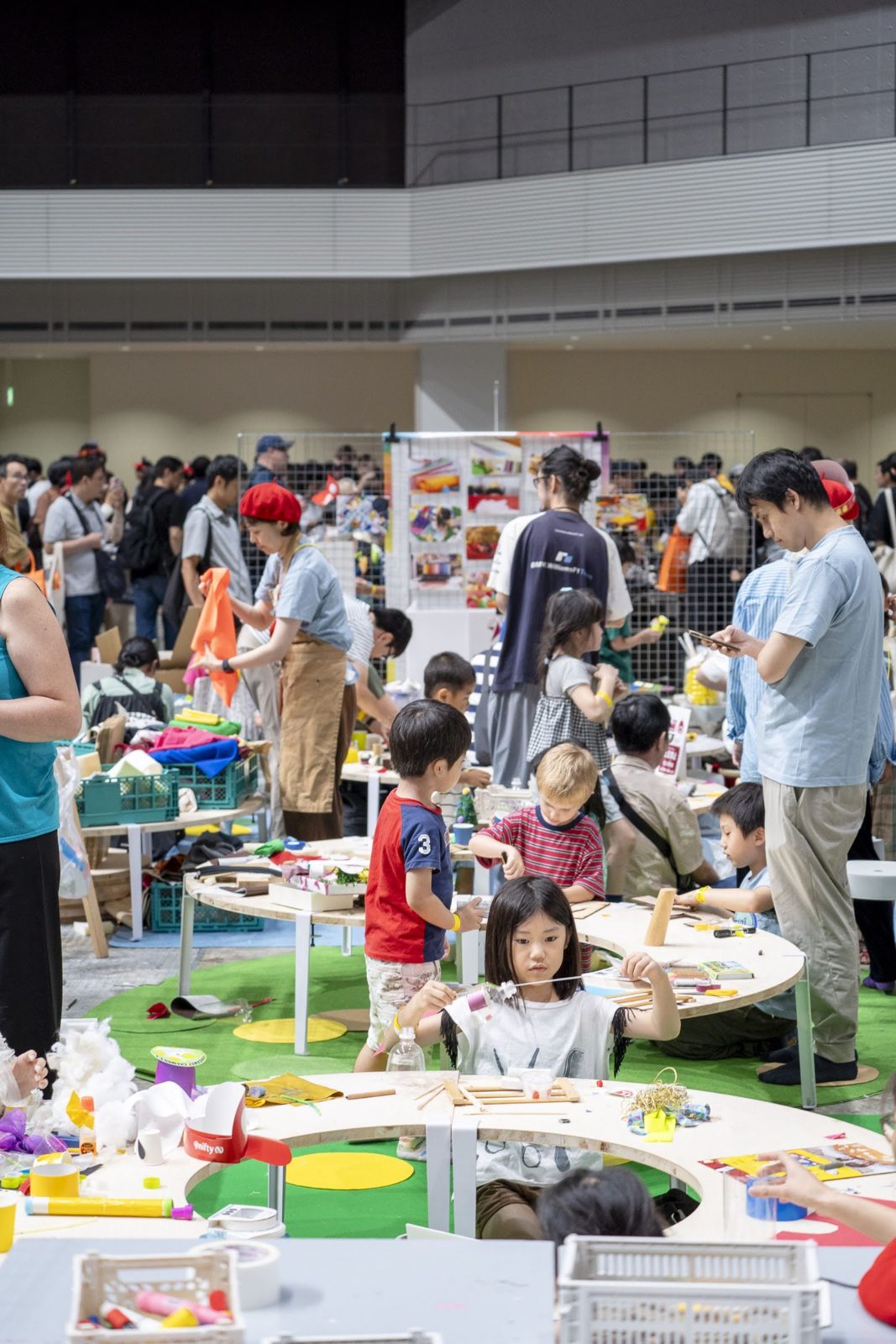 途切れることなく人が訪れました
